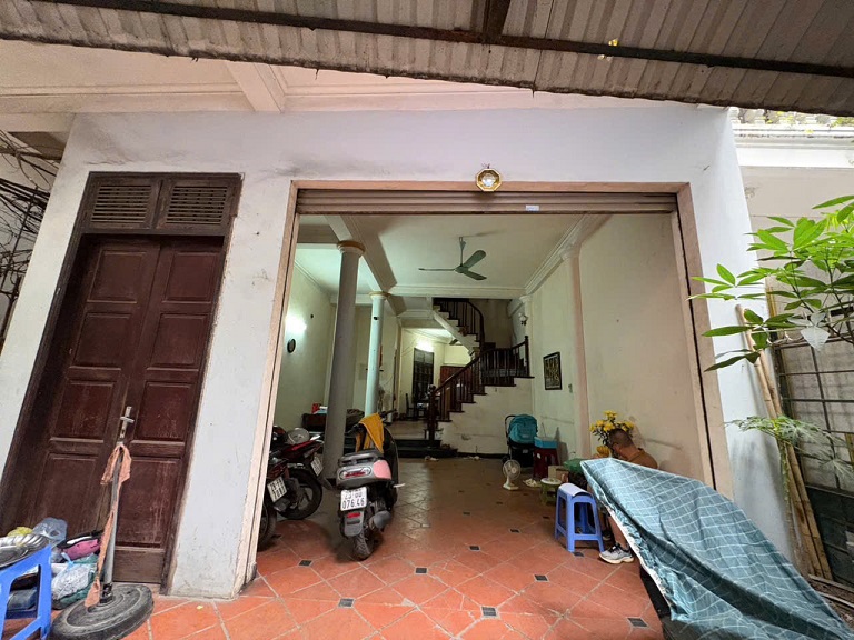 Cho thuê nhà: đ/c 145 ngõ Quan thổ 1, phường Ô chợ dừa, Hà Nội. 15993944