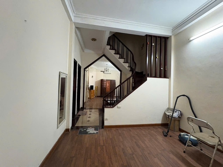 Cho thuê nhà: đ/c 145 ngõ Quan thổ 1, phường Ô chợ dừa, Hà Nội. 15993944