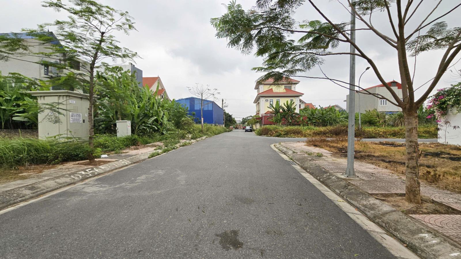 Bán lô 44 diện tích 107m2 khu đấu giá tổ 6 TT.An Dương - Giá: 3,x tỷ 15993954