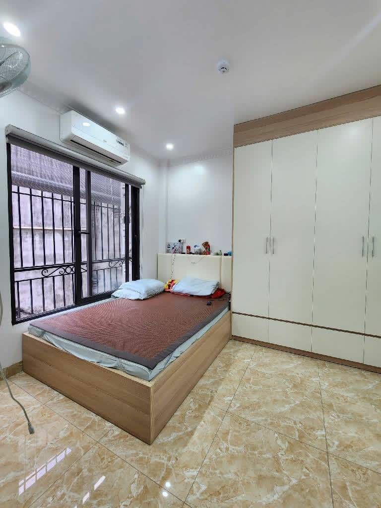 Bán nhà 7 tầng phố Trích Sài,  diện tích 45m2 , giá 18.6 tỷ 15993955