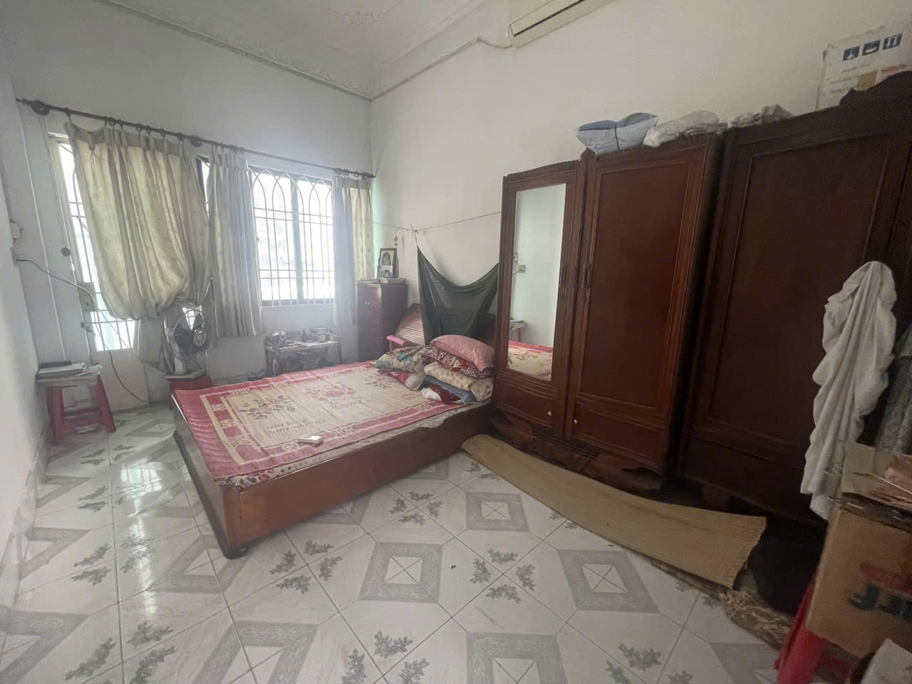 Bán nhà Mặt tiền Phạm Văn Bạch, đoạn Thương mại, 10,5x15m, 2 tầng, 1 đời chủ, chỉ 37,9 tỷ. 15993965