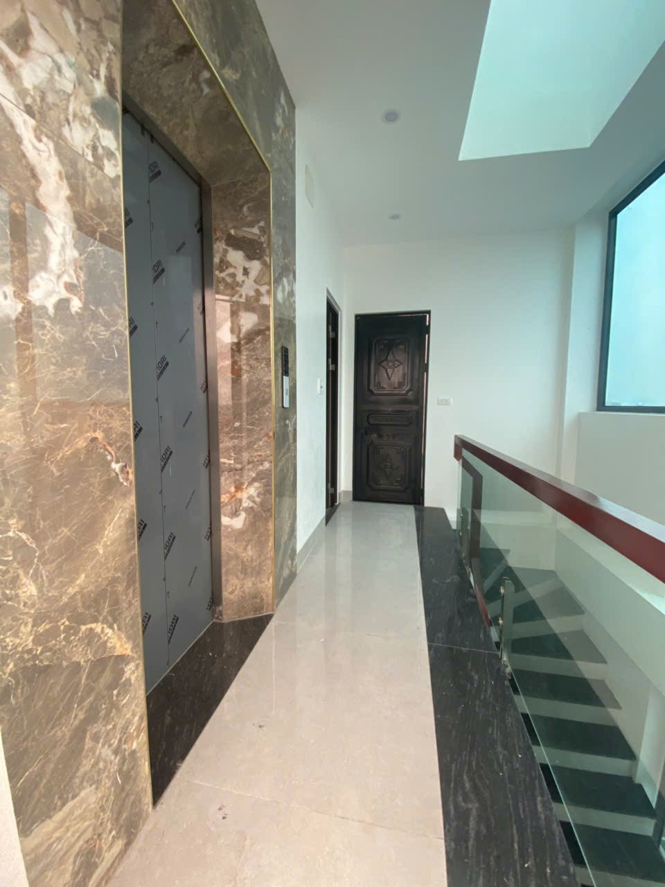 BÁN NHÀ PHÂN LÔ ĐẶNG VŨ HỶ – LONG BIÊN – 6 TẦNG THANG MÁY – Ô TÔ TRÁNH – 2 MẶT THOÁNG 15993969