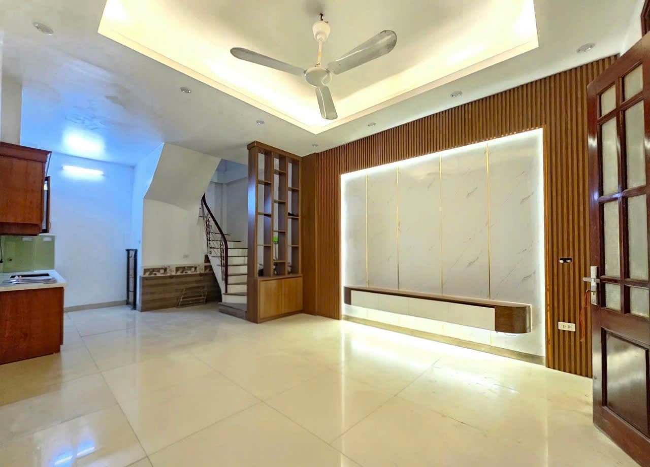 BÁN NHÀ THẠCH BÀN – LONG BIÊN – 5 TẦNG – FULL NỘI THẤT – GIÁ TỐT 15993986