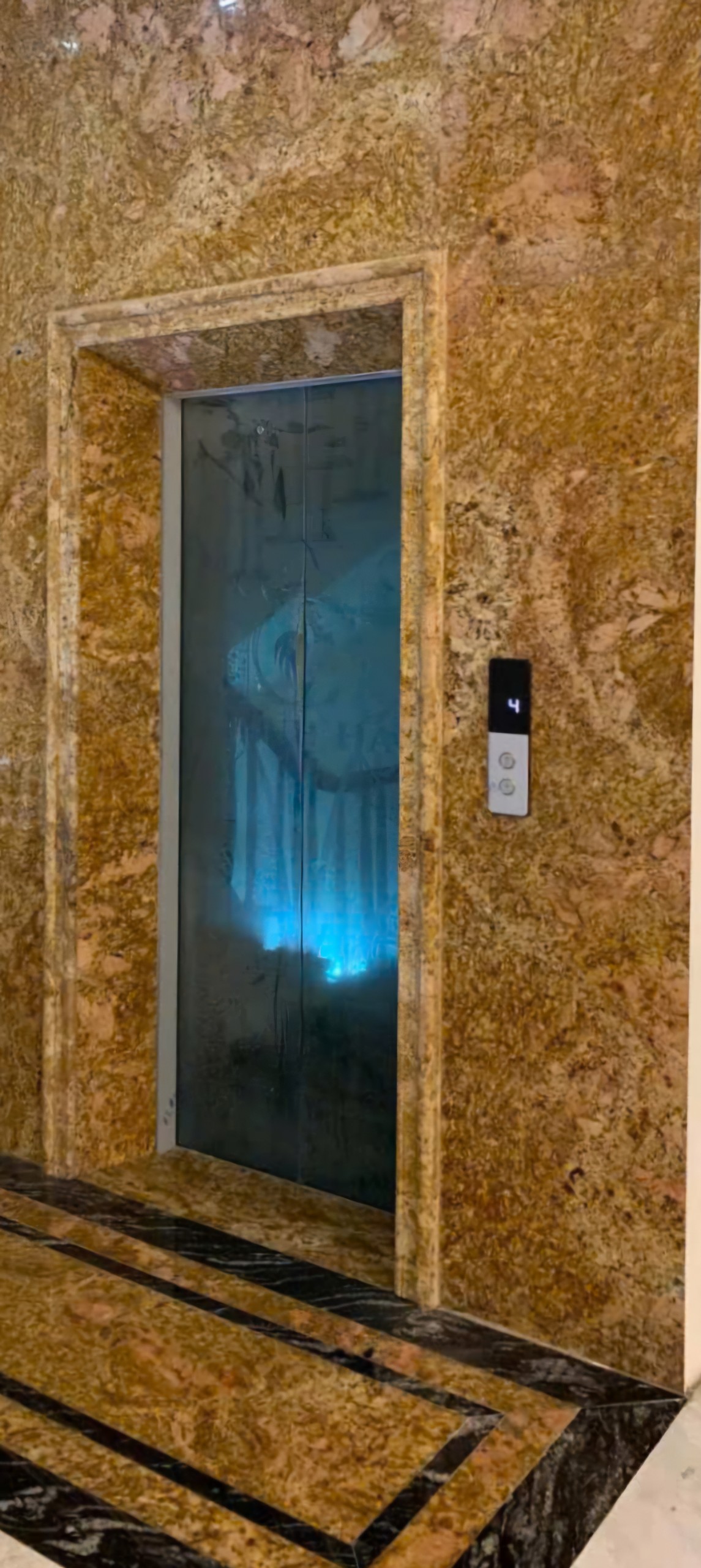 Cho thuê nhà căn góc, 221m2- 5,5T, Nguyễn Tuân, Vũ Trọng Phụng -89 tr 15994024