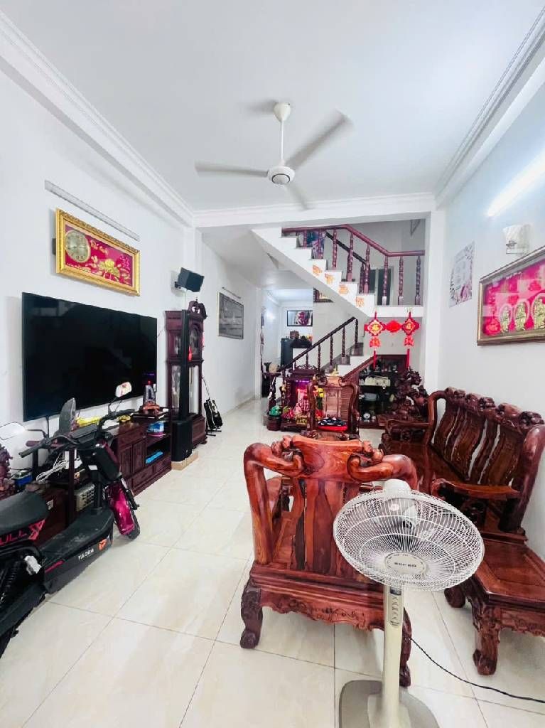 Mặt tiền 4 tầng Bông Sao 4x16 gần chợ đối diện công viên - 0931172218 15994040