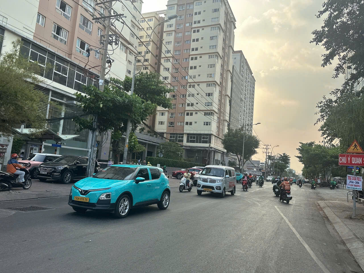 Bán GẤP nhà Biệt thự Đặng Thùy Trâm ngang 10m 200m2 4 tầng đẹp view sông chỉ 30 tỷ 15994045