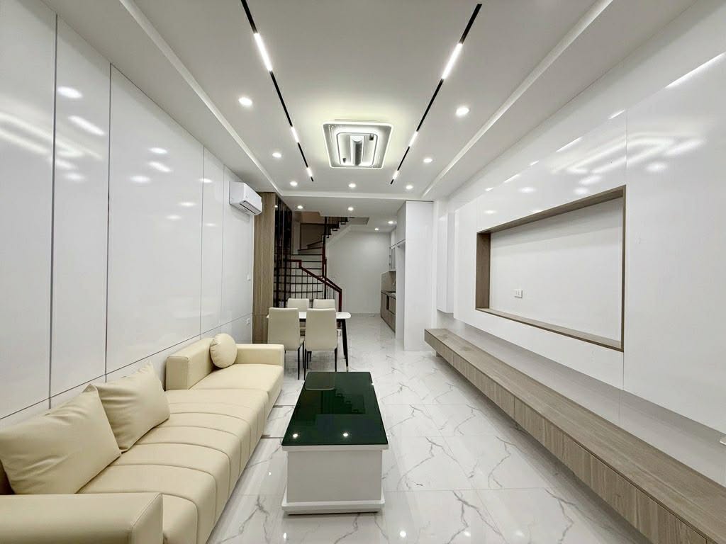 BÁN GẤP NHÀ HOÀNG HOA THÁM TT BA ĐÌNH GIÁP RANH TÂY HỒ MỚI KOONG FULL NỘI THẤT NÓI KHÔNG VỚI QUY HOẠCH 
 15994059