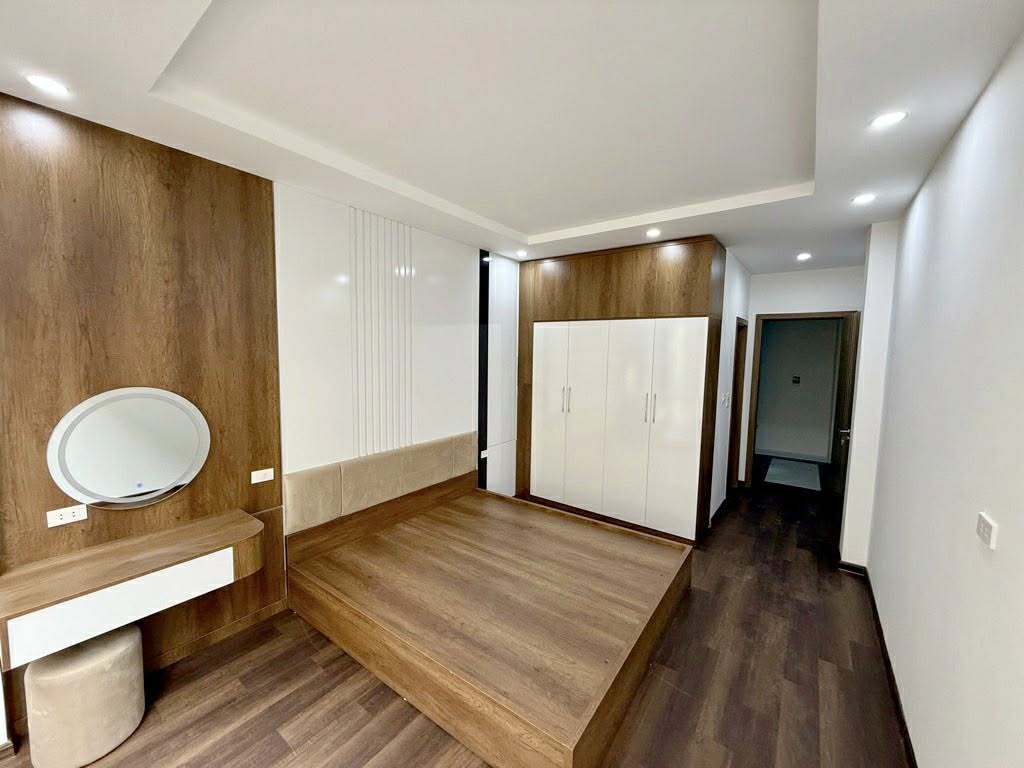 BÁN GẤP NHÀ HOÀNG HOA THÁM TT BA ĐÌNH GIÁP RANH TÂY HỒ MỚI KOONG FULL NỘI THẤT NÓI KHÔNG VỚI QUY HOẠCH 
 15994059