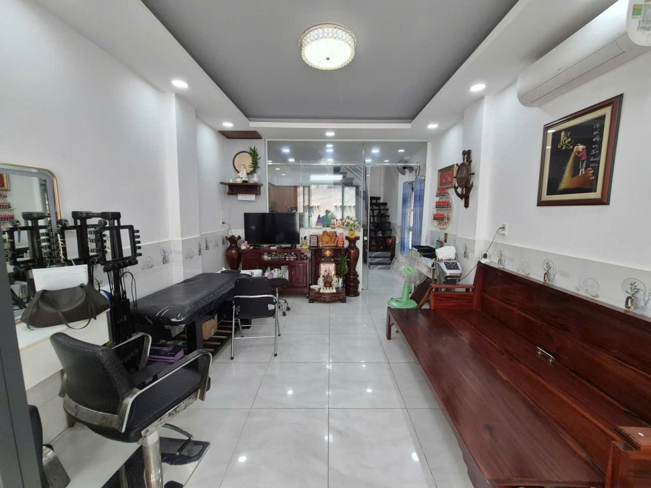 Bán nhà Tây Thạnh Tân Phú ngay trường đại học công thương 40m2-2Tầng Nhỉnh 3 tỷ 15994077