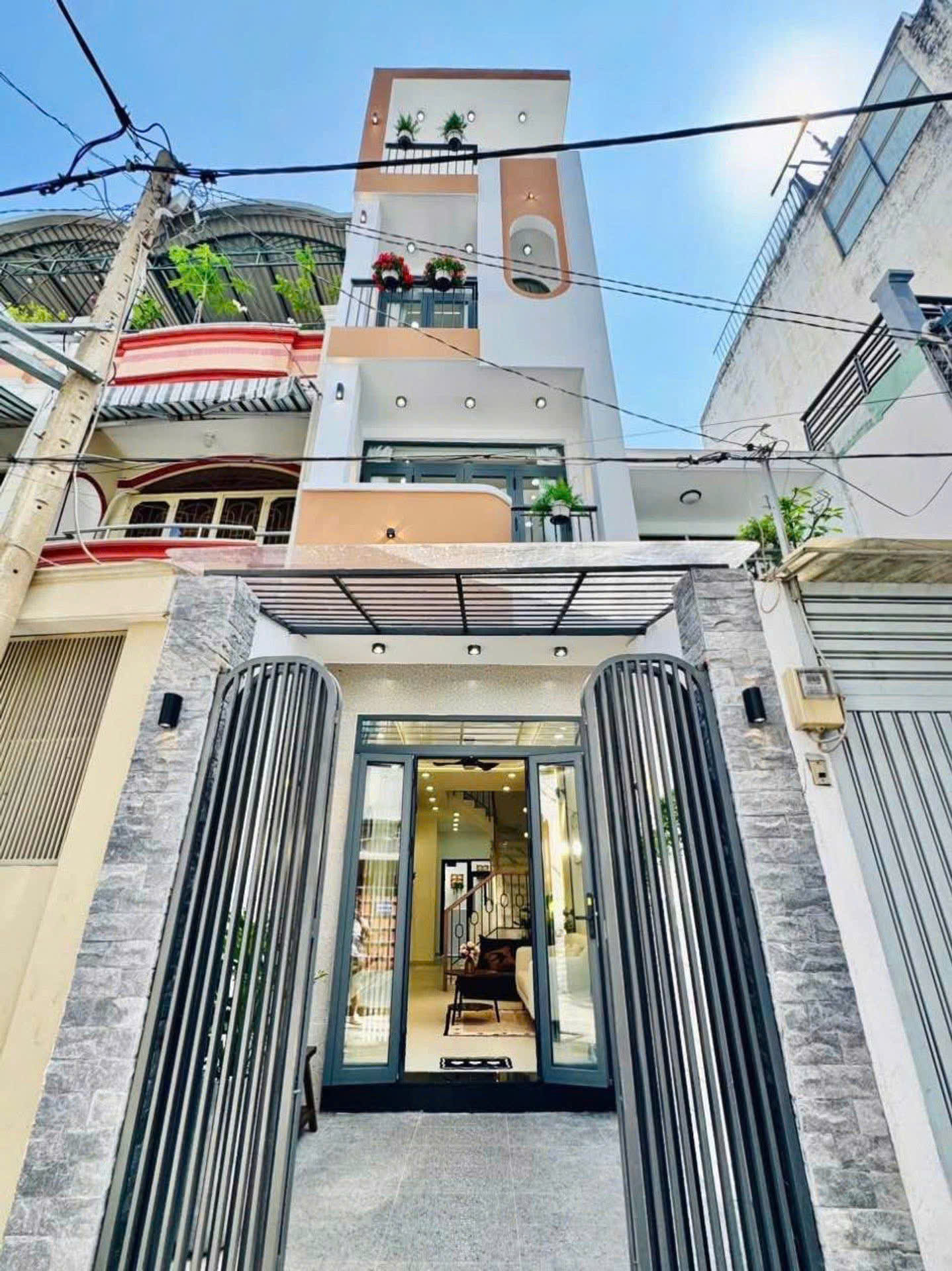 BÁN NHÀ SÁT MẶT TIỀN ĐƯỜNG THÍCH QUẢNG ĐỨC (PHÚ NHUẬN) - NHÀ MỚI XÂY (tặng nội thất y như hình) - DT 46m2 - 4 tầng (sân thượng trước - sau)  15994117