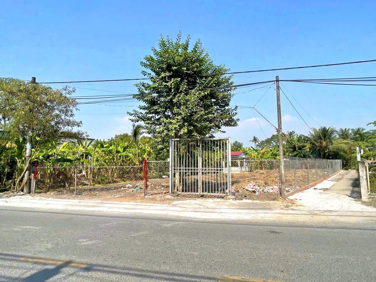 CẦN BÁN 179M2 ĐẤT THỔ CƯ (GÓC) MT ĐƯỜNG ĐOÀN NGUYỄN TUẤN 15994132