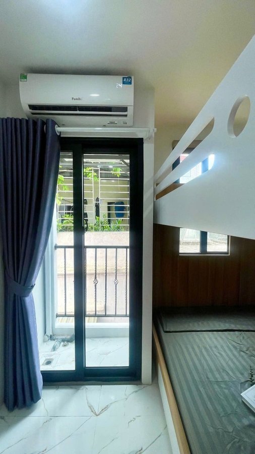 Bán Nhà Đường Cầu Giấy. Cầu Giấy. 7 Tầng Thang Máy. DT 97m2. MT 5.2m. Giá 23.9 Tỷ. 15994140