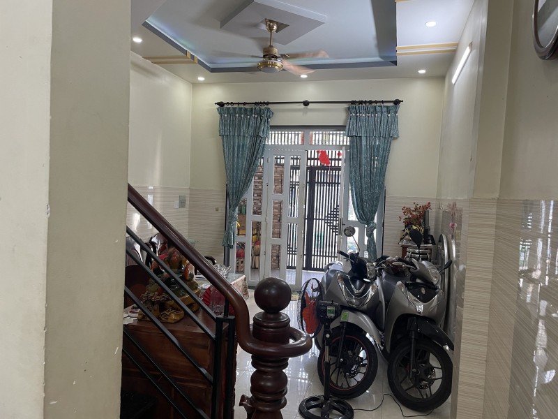 Bán nhà đường Lê Thị Hoa, Bình Chiểu, Thủ Đức, TP HCM. DT 71m2, 3 tầng. Giá  5.85 tỷ, SHR - 15994145