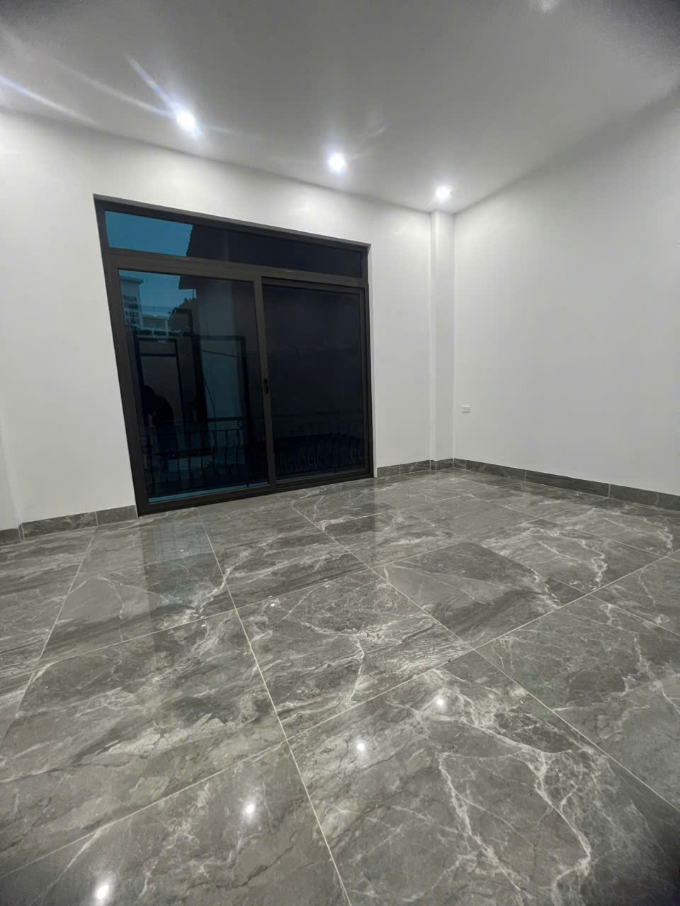 Bán nhà GÓC 3 tầng MỚI TINH phường Vũ Ninh hơn 4 tỷ 15994162