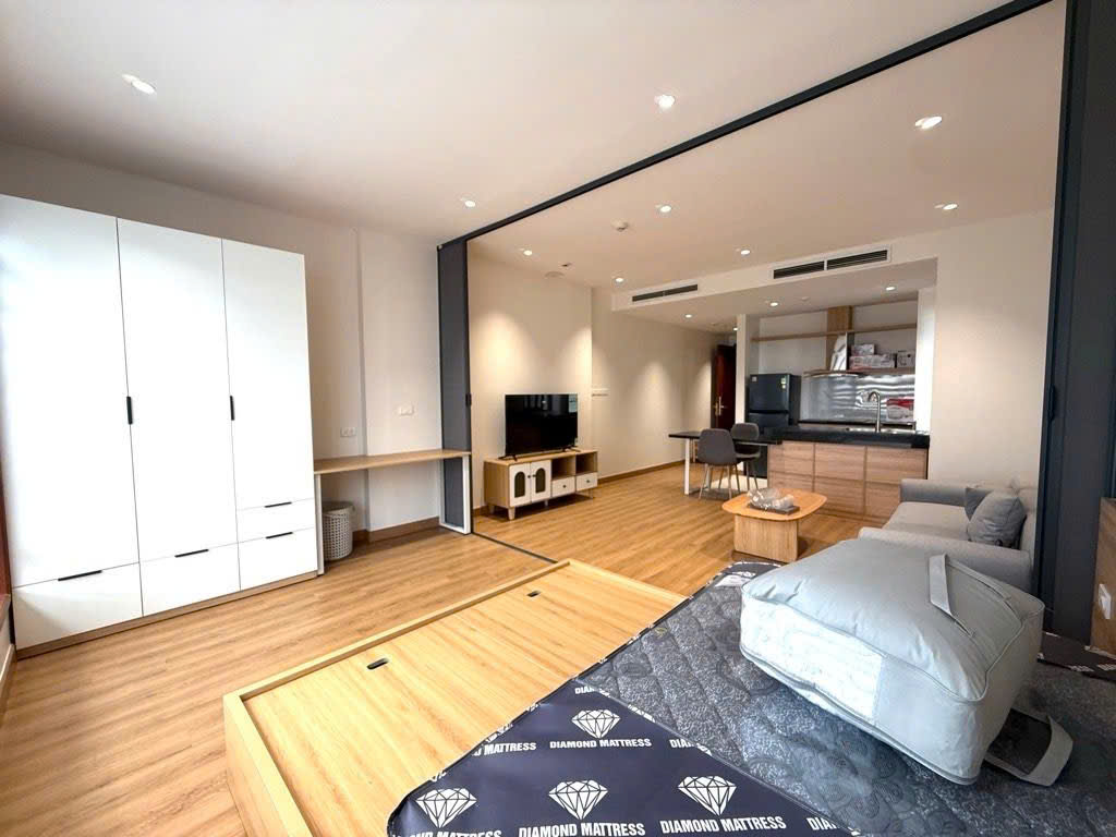 BÁN NHÀ MẶT PHỐ KHU VĂN CAO, KINH DOANH, 95M, CHỈ 25.8 TỶ 15994163