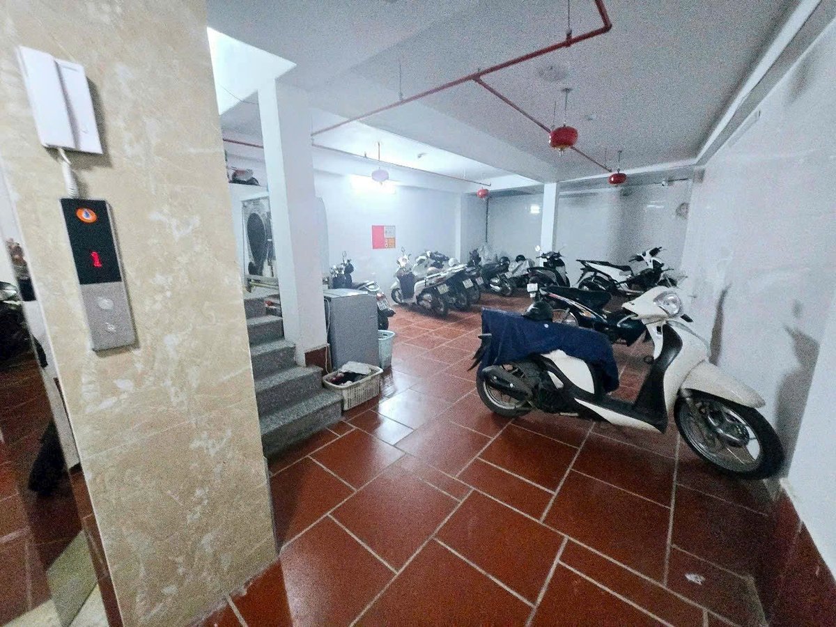 Bán Nhà Trương Định. Hoàng Mai. Thang Máy. Ô Tô. DT 99m2. MT 4.6m. Giá 23.4 Tỷ. 15994165