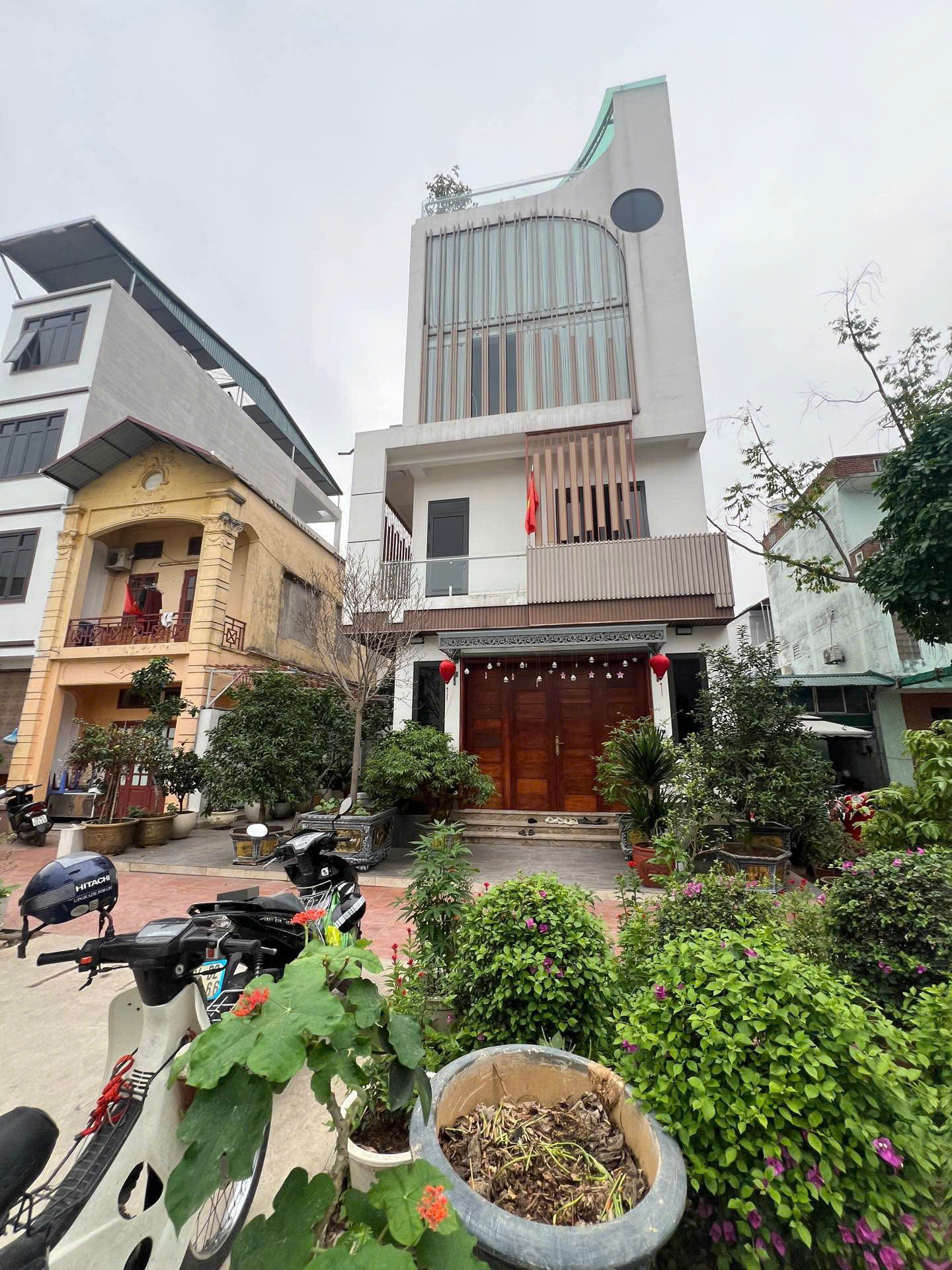 Đất đẹp- View Hồ- Ô Tô thông cực hiếm mảnh đất sót lại ngay Phường bồ Đề cực rẻ 15994178