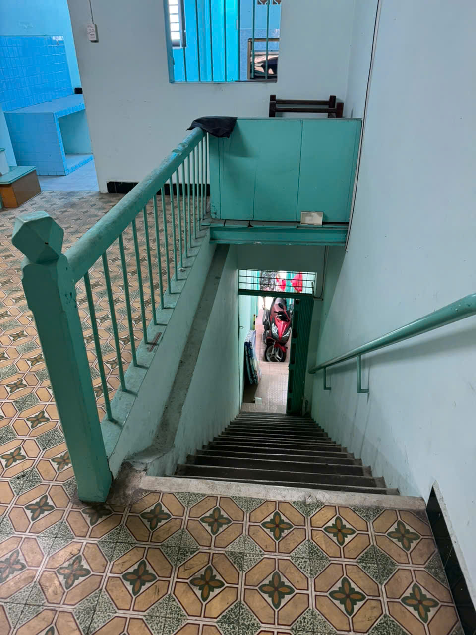 Cho thuê nhà tầng trên trung tâm Quận 5 – ngay chợ Xã Tây, tiện ở lâu dài 15994180