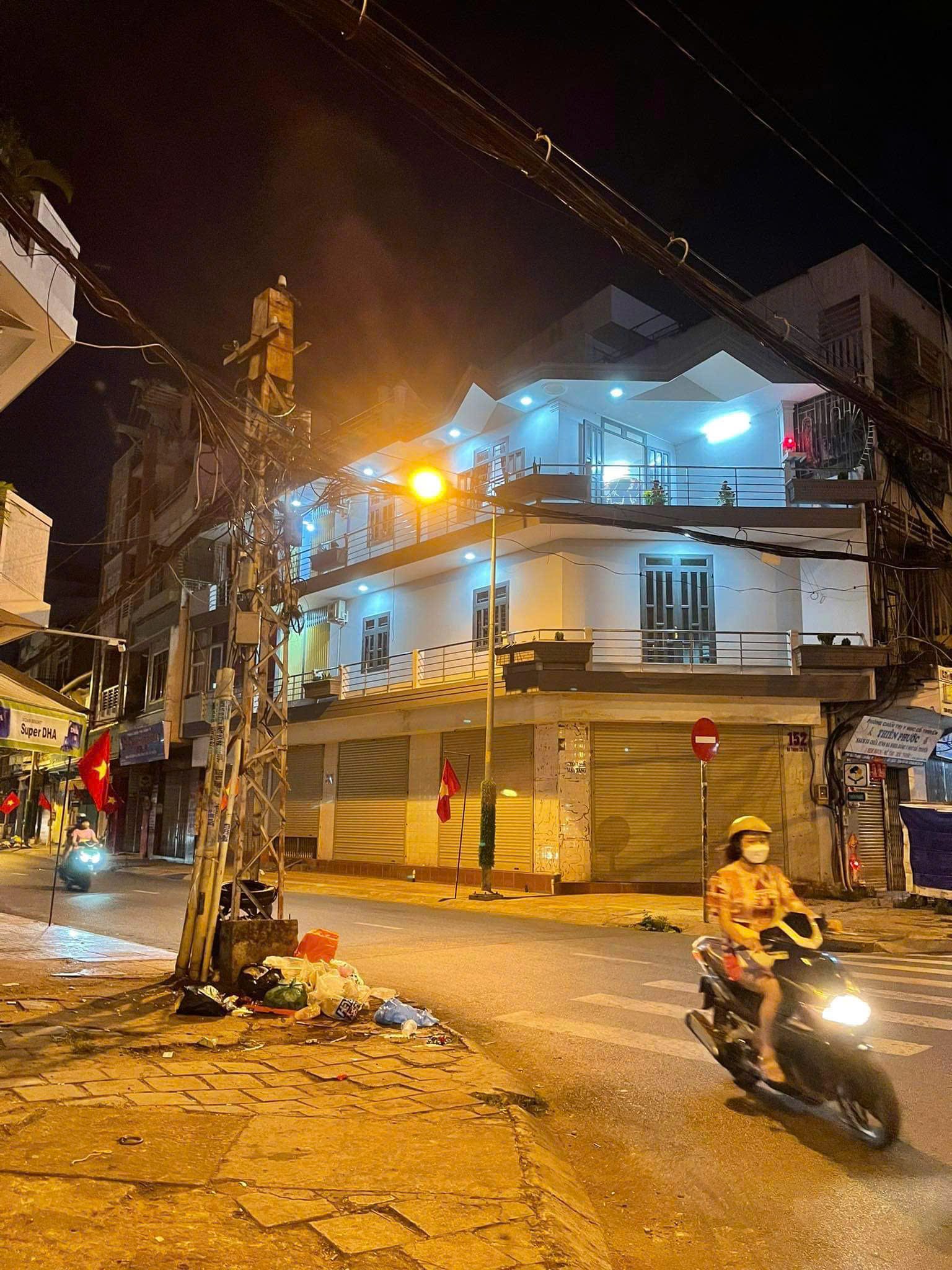 CHO THUÊ MẶT BẰNG KINH DOANH – VỊ TRÍ ĐẮC ĐỊA QUẬN 5 15994196