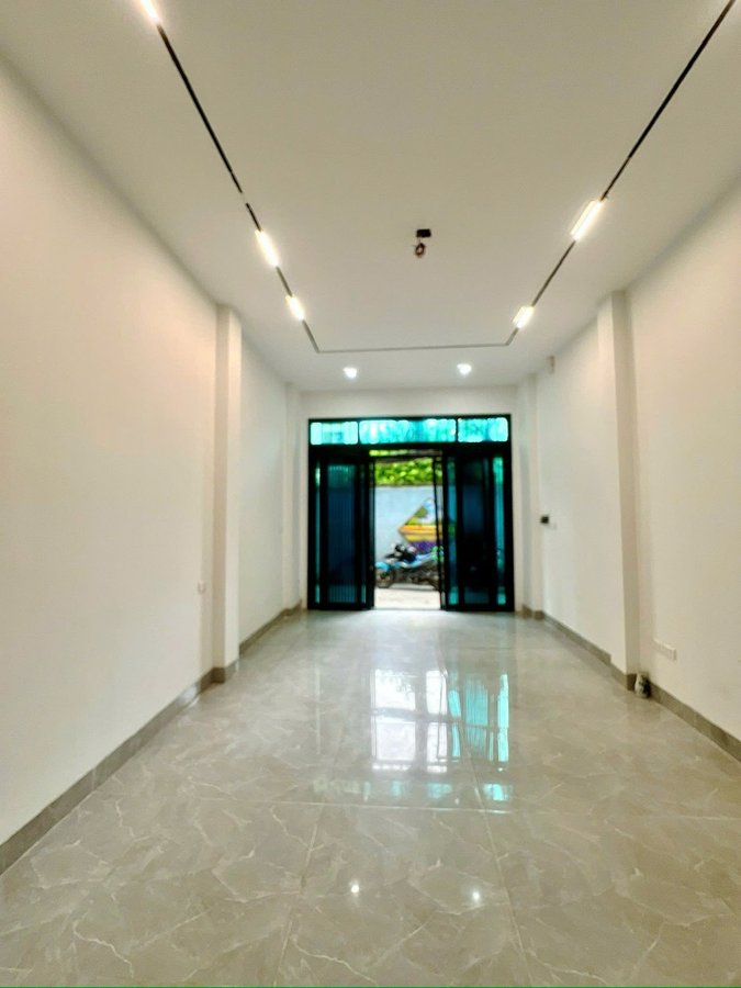 Bán Nhà Vũ Hữu. Thanh Xuân. 2 Mặt Ngõ. Ô Tô. DT 53m2. MT 3.9m. 4 Tầng. Giá 18.5 Tỷ. 15994209