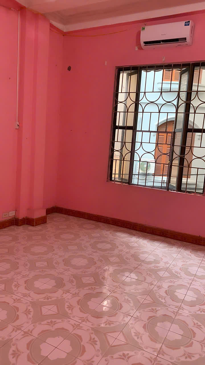 CHO THUÊ NHÀ NGUYÊN CĂN 3 TẦNG KHU VỰC KHƯƠNG ĐÌNH – Ô TÔ ĐỖ CỬA GIÁ 12 TRIỆU 15994229