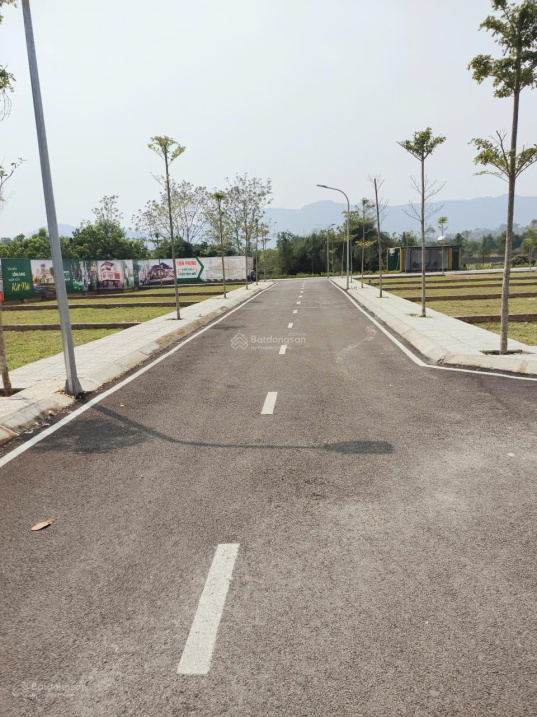 Duy nhất lô góc 100m2 sát Quốc lộ 21 chỉ 300m, gần hoa thị Hòa Lạc chỉ 5p đi xe sẵn sổ công chứng 15994262