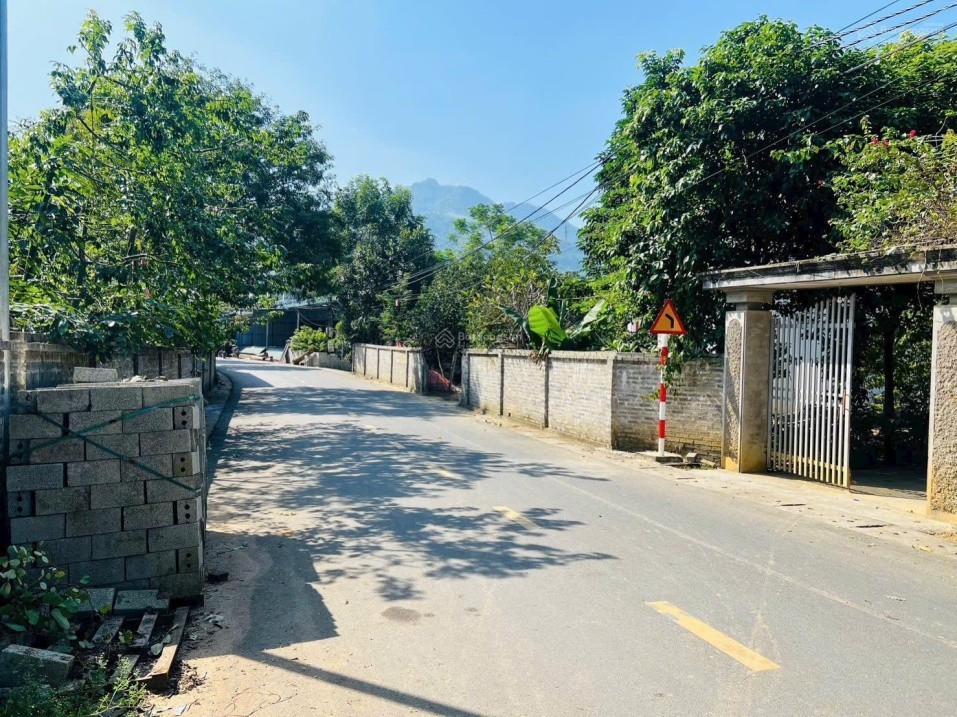 Tôi cần bán mảnh đất 100m2 full thổ cư tại trung tâm Hoà Lạc gần Metro 5 15994283