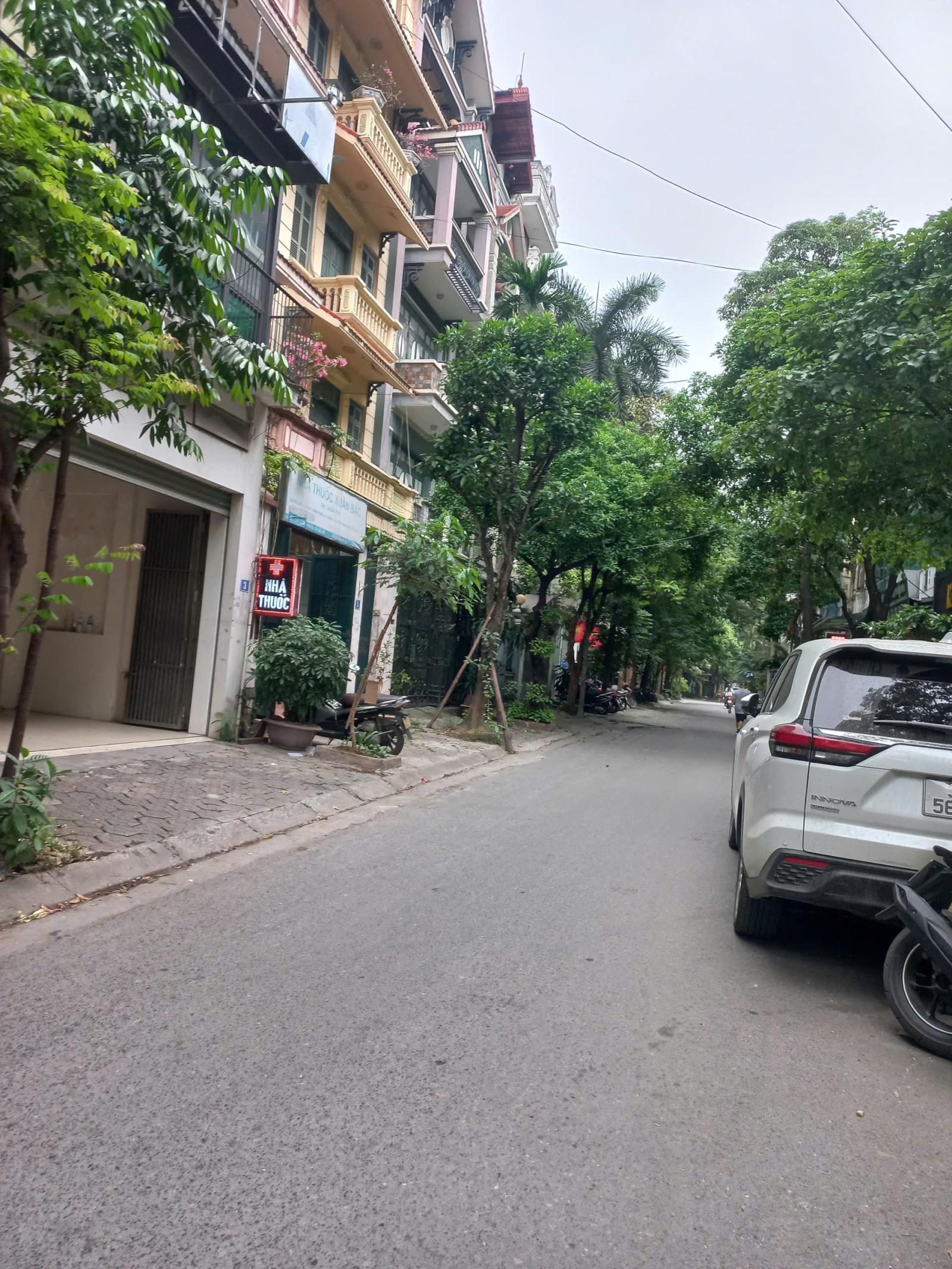 🔥 Cho thuê nhà phân lô phố Trung Kính, Vũ Phạm Hàm giá rẻ 🔥
🏡 Diện tích: 90m² giá 36tr/tháng 15994290