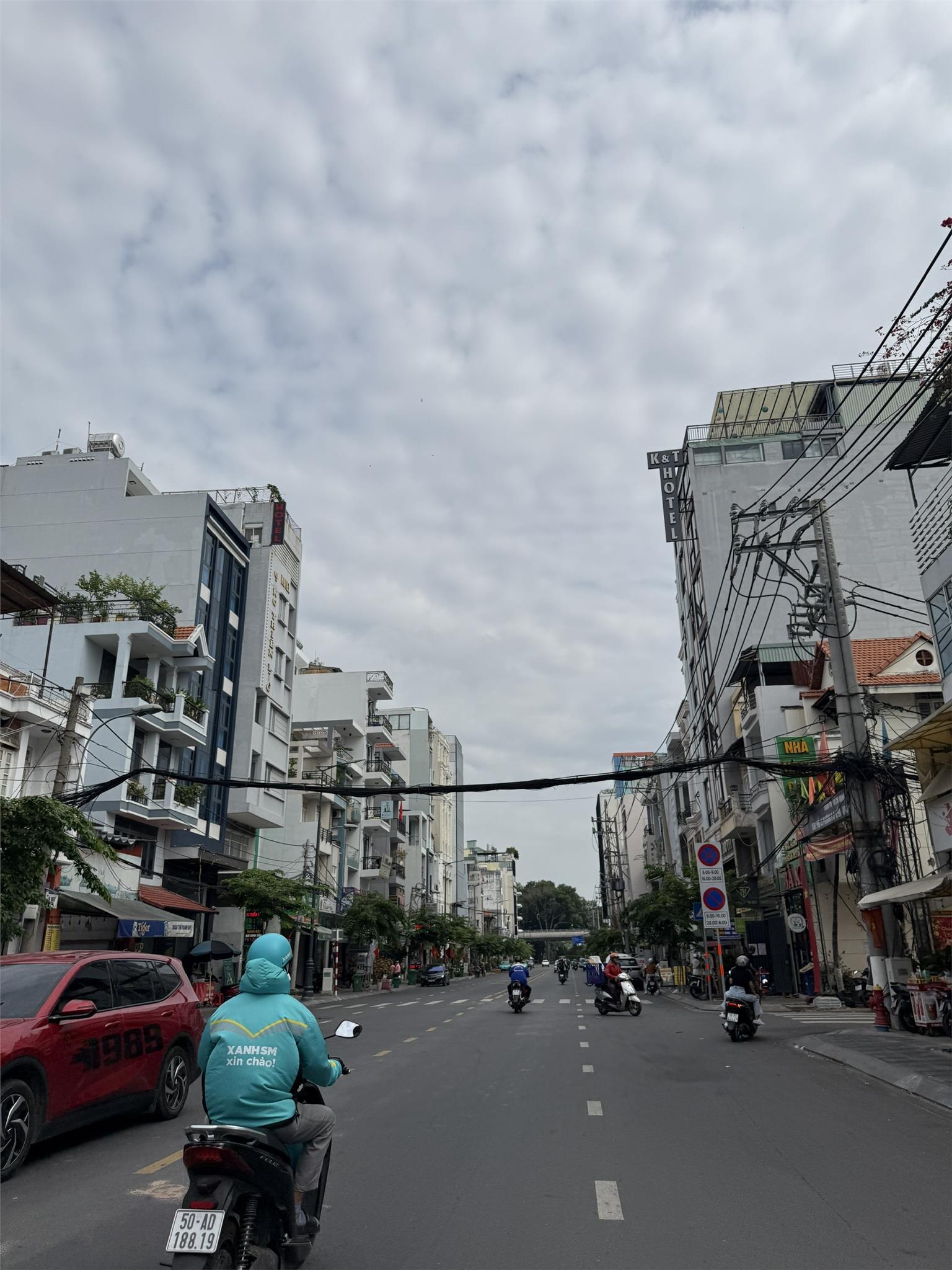 **Bán nhà mặt tiền Hoàng Hoa Thám, phường 13; Tân Bình (4x16) - khu ga T3 15994294