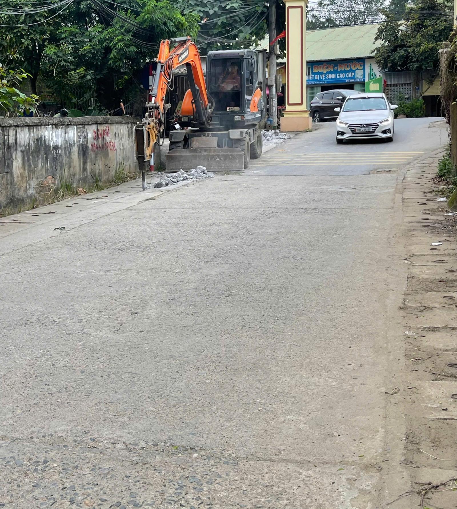 DUY NHẤT 1 LÔ MẶT ĐƯỜNG  QUỐC LỘ 21 DIỆN TÍCH 100M  TRUNG TÂM HOÀ LẠC 15994300