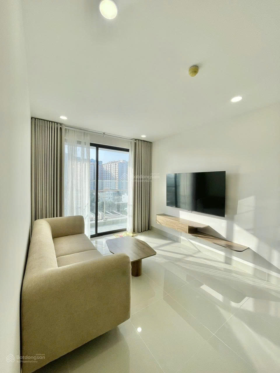 Bán căn hộ 2PN, 2WC - 87 m2 View đông nam - full nội thất , giá 4,75 tỷ, - Vung Tau Centre 15994303