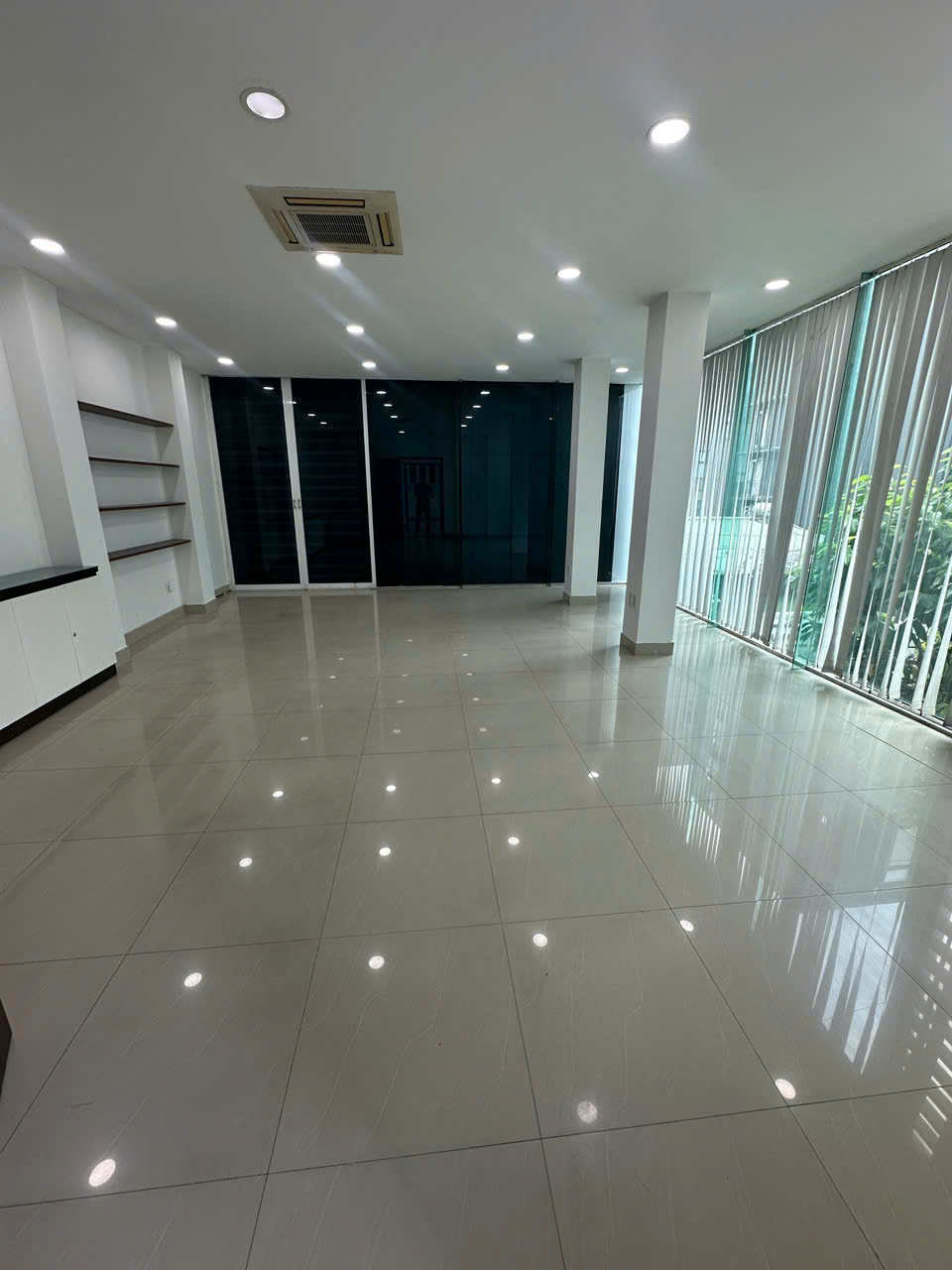 CHO THUÊ NGUYÊN TÒA NHÀ VP – CĂN GÓC 2 MẶT TIỀN 15994329