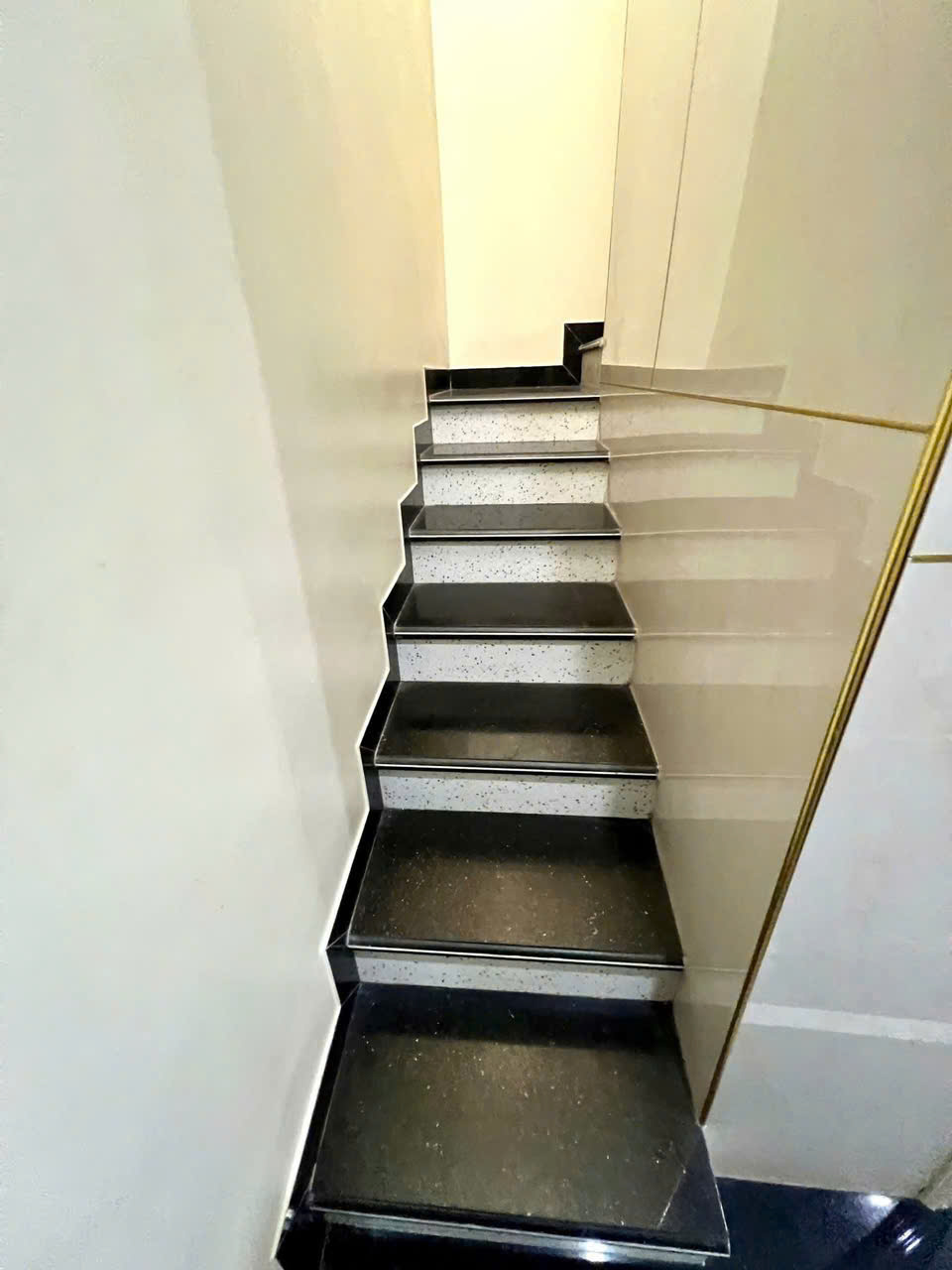 BÁN NHÀ 4 TẦNG TRỤC TRUNG LỰC – HẢI AN – CÓ THANG MÁY – PHÙ HỢP KINH DOANH – GIÁ 9,3 TỶ 15994331