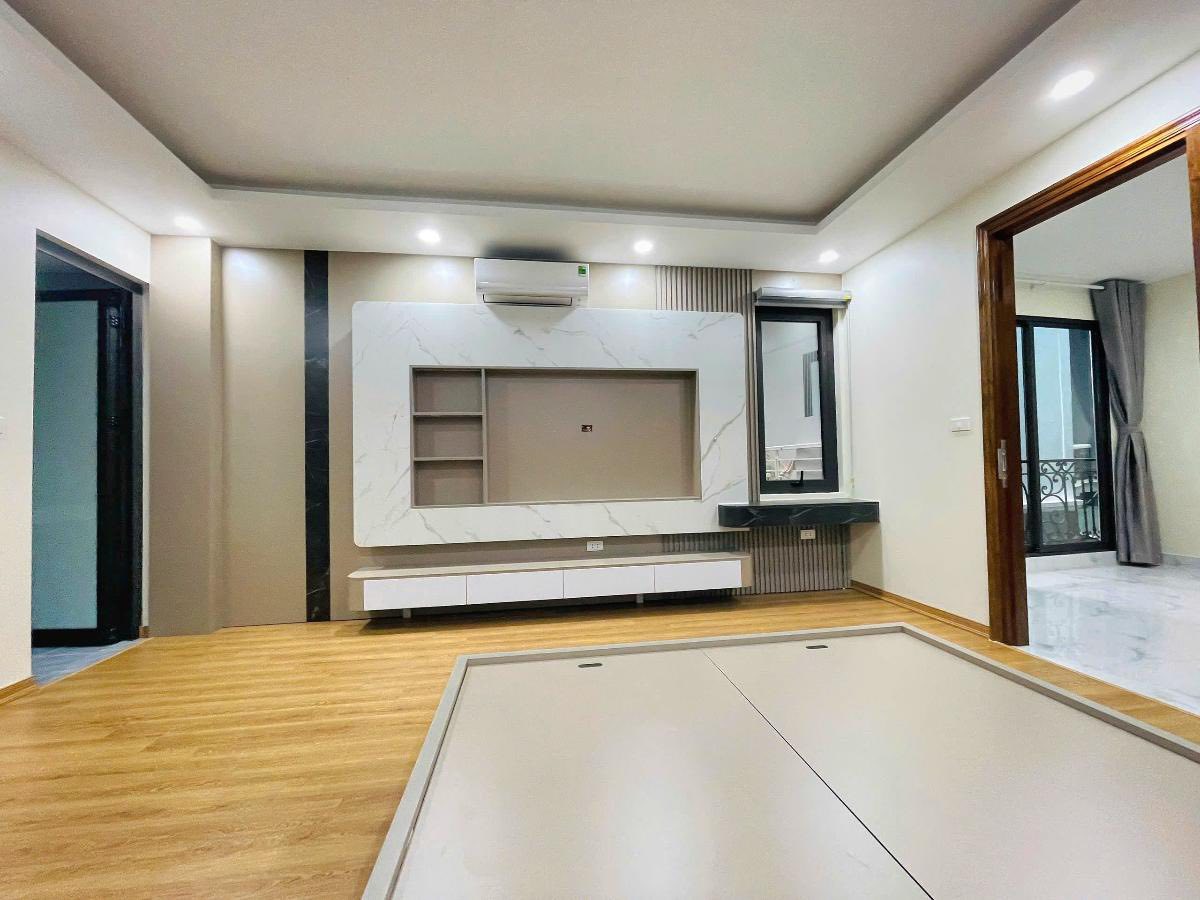 BÁN NHÀ ĐỘI CẤN CỰC GẦN PHỐ 42M 6 TẦNG THANG MÁY 15994380