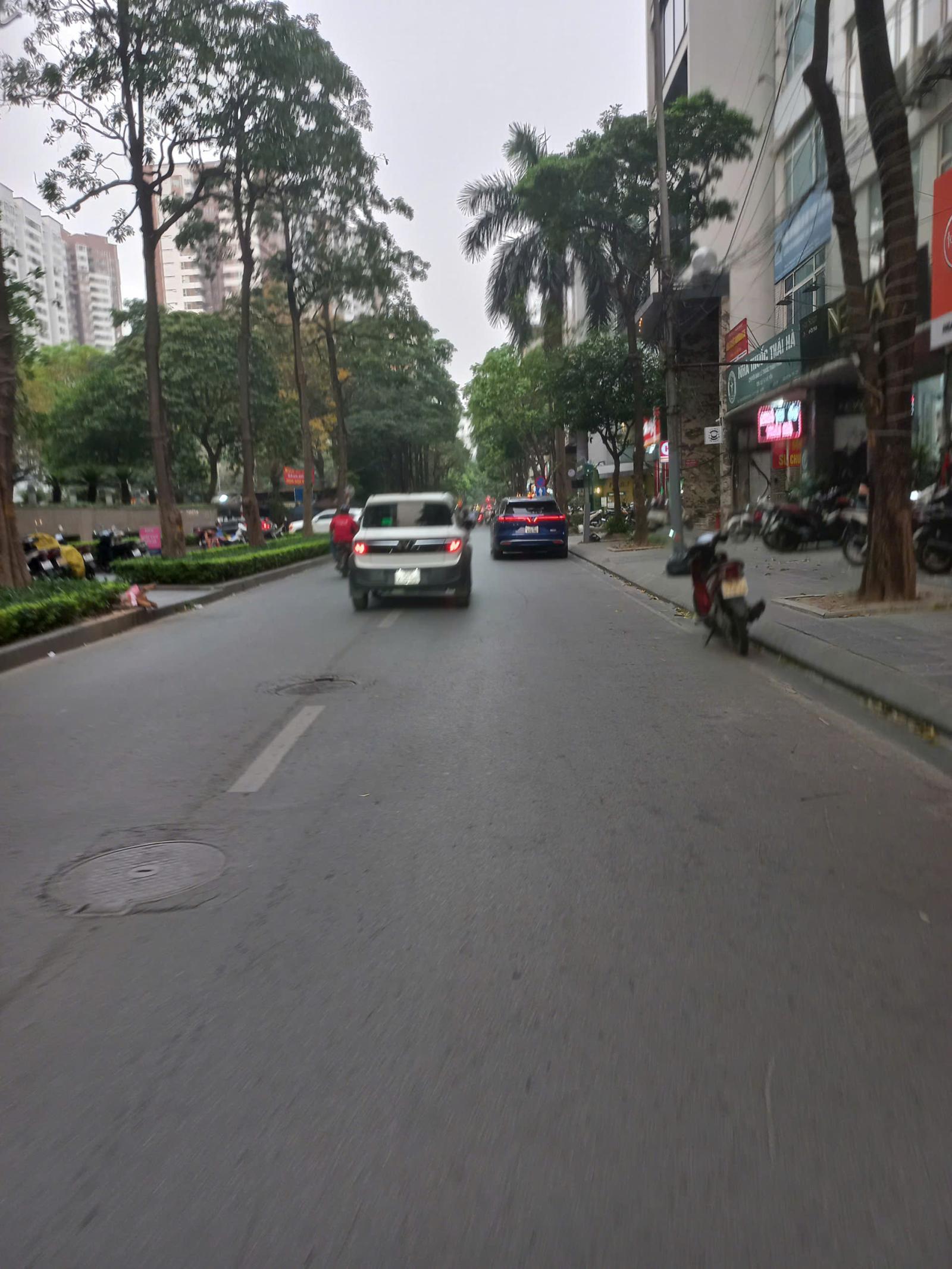 Cho thuê nhà mặt phố Đỗ Quang, Trần Duy Hưng, Trung Hòa Nhân Chính 200m2 15994388