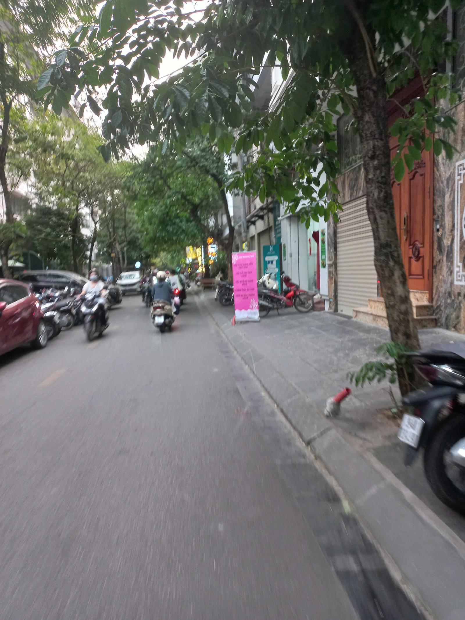 Cho thuê nhà mặt phố Đỗ Quang, Trần Duy Hưng, Trung Hòa Nhân Chính 200m2 15994388