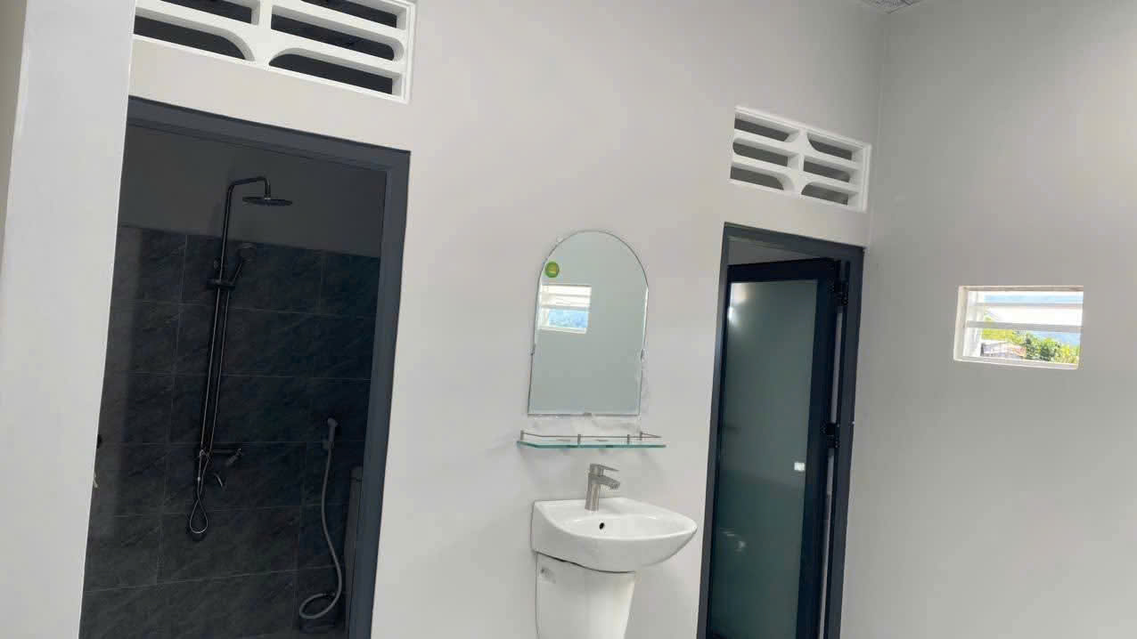 Bán Gấp Nhà Mới Xây - Hẻm 60 Cô Bắc, Đức Trọng thị trấn Liên Nghĩa cũ tỉnh Lâm Đồng 15994391