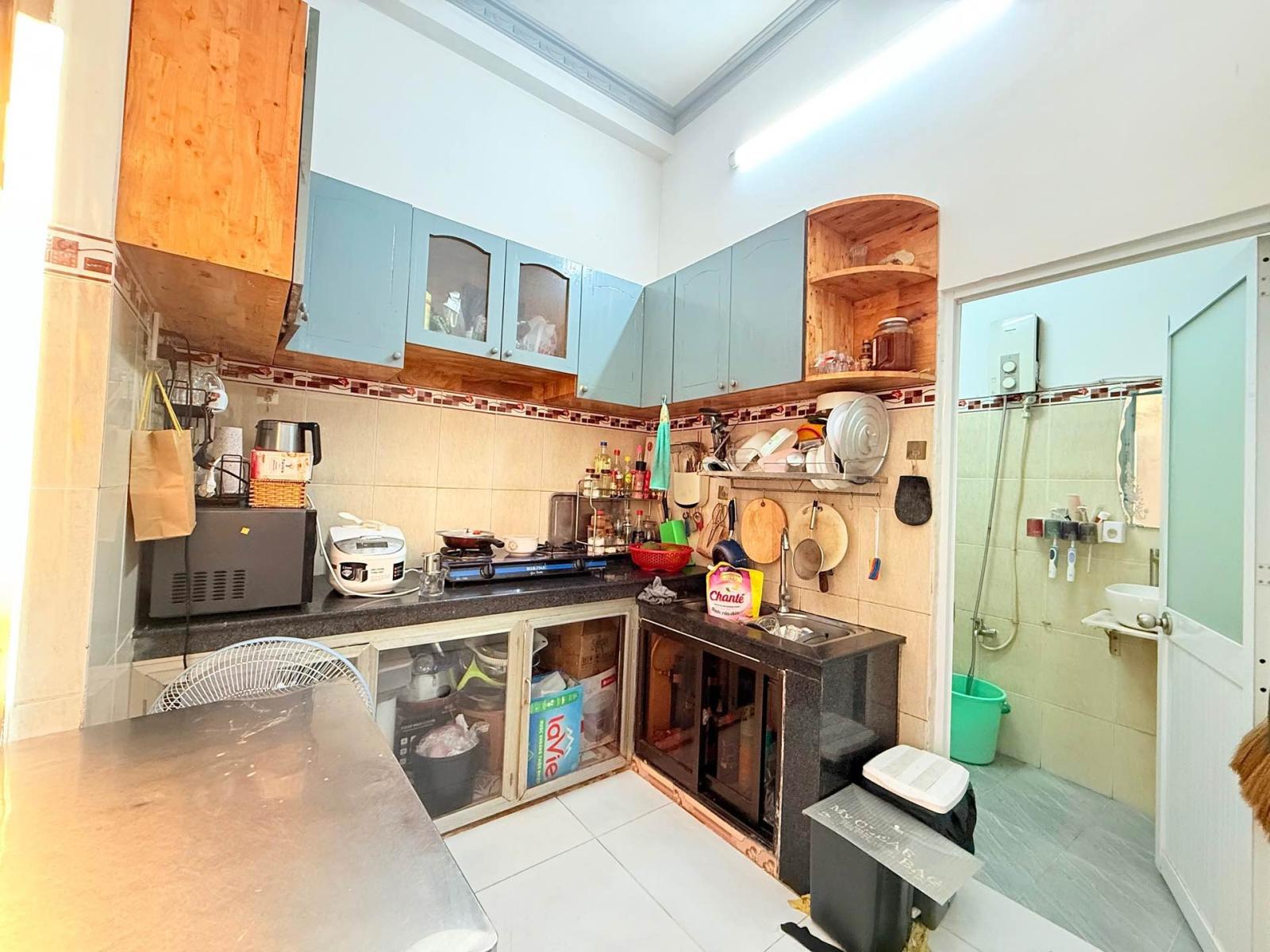 Cần Bán Nhà Lê Hoàng Thái Hẻm Trãi Nhựa Thông  Nguyễn Văn Lượng 37M (3.5x10) Vuông A4 - Nở Hậu Nhẹ -3 PN 3 WC 15994444