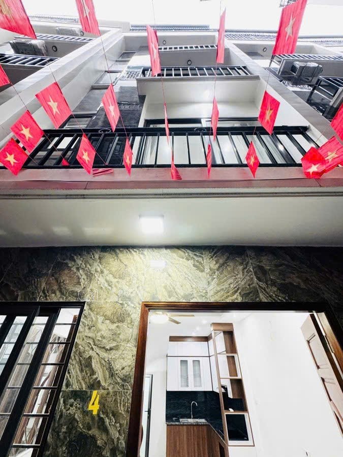 BÁN NHÀ NGỌC THỤY – LONG BIÊN - NHÀ MỚI - 5 TẦNG – Ô TÔ ĐỖ CỔNG - 8.5 TỶ 15994502