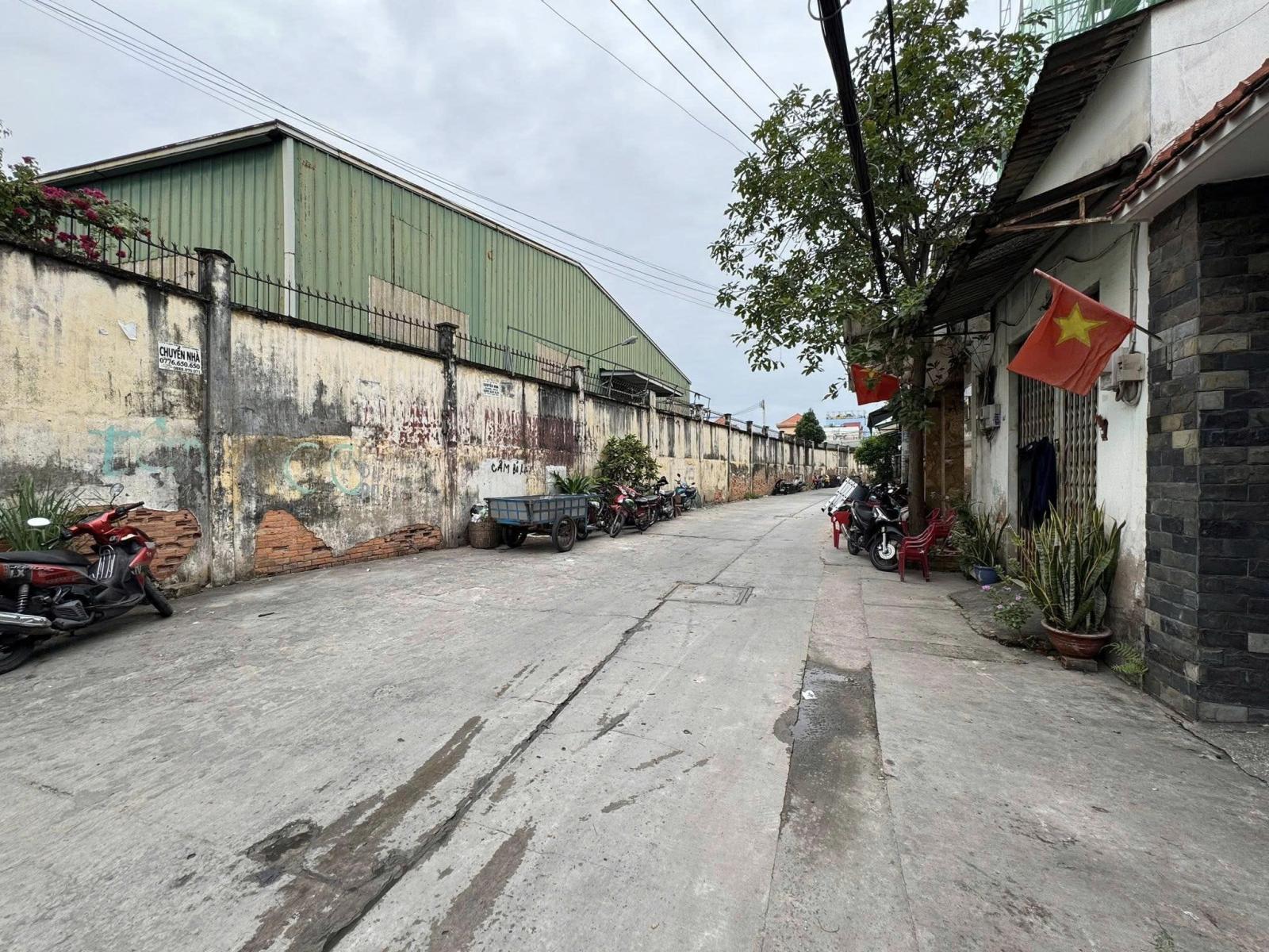Bán Nhà Xưởng Hẻm 8m Lê Văn Quới - gần Phan Anh, 1533m2 full thổ, tiện phân lô, 57,5 tỷ. 15994512