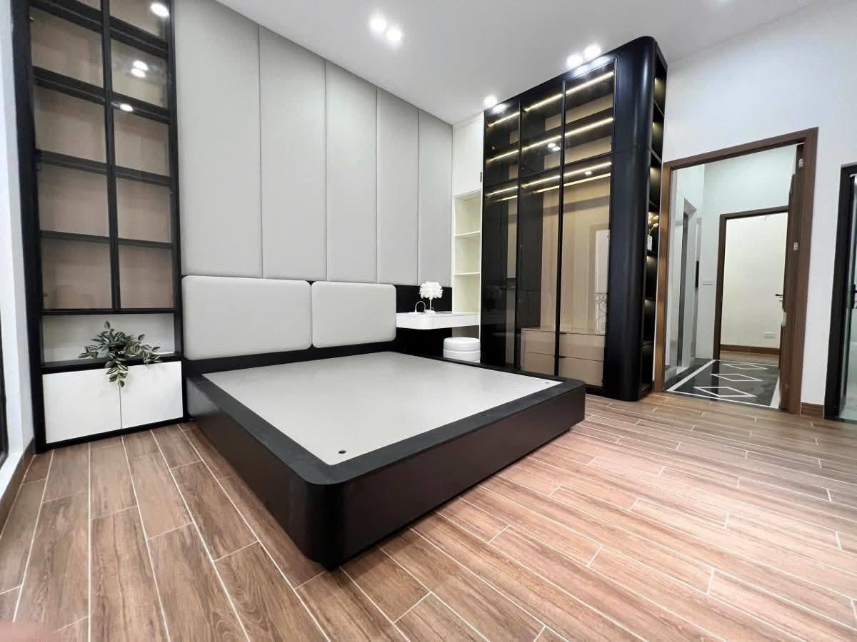 💥 💥BÁN NHÀ SÀI ĐỒNG 6 TẦNG THANG MÁY Ô TÔ ĐỖ CỬA 5M RA MẶT ĐƯỜNG 15M GẦN TRƯỜNG 💥 💥 15994514