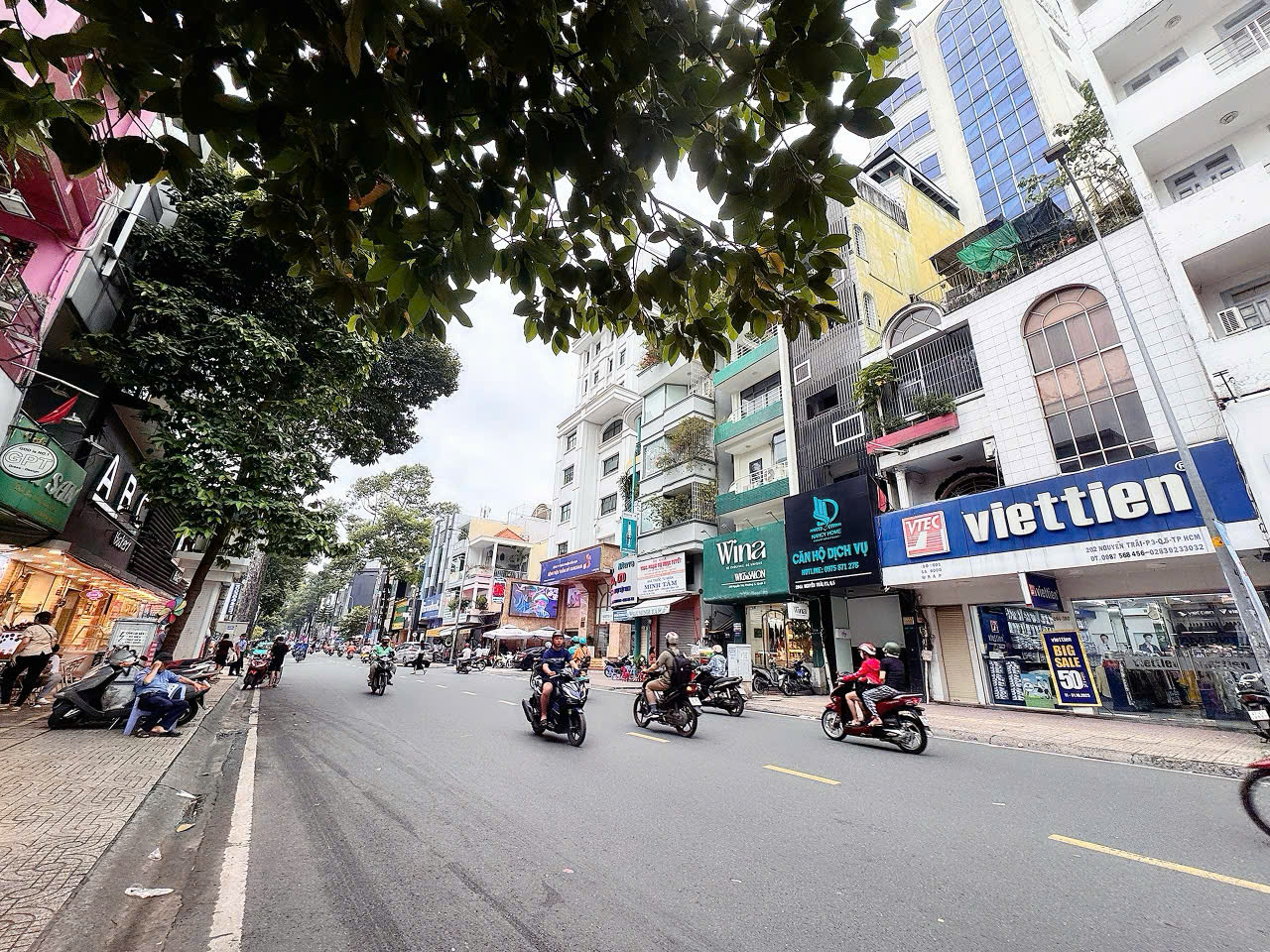 BÁN NHÀ MẶT TIỀN KD Đ.NGUYỄN TRÃI NỐI LIỀN Q1 NGAY NGUYỄN VĂN CỪ. Q5 - NGANG HIẾM 7M*21M - ĐANG 15994524