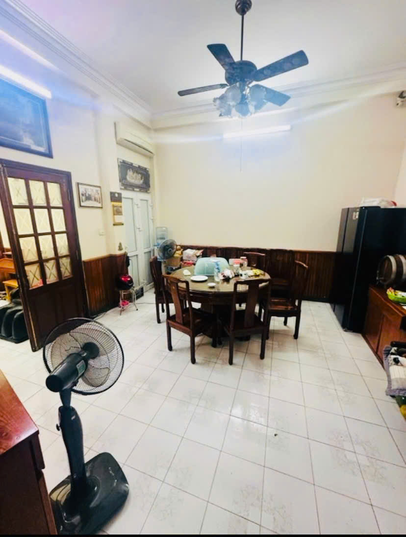 BÁN NHÀ LÔ GÓC -  ĐỘI CẤN - 78M² - 3 TẦNG - M ẶT TIỀN RỘNG - GIÁ 15.x TỶ THƯƠNG LƯỢNG 15994526