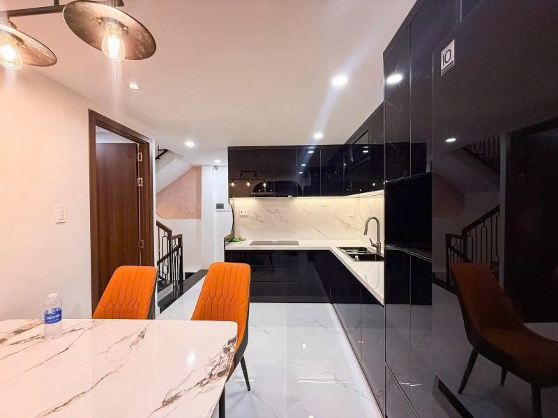 Bán nhà HXH 5m Thích Quảng Đức, gần CV Gia ĐỊnh, 6x6m, 4 T - 4 PN, full nội thất, 8,6 tỷ. 15994529