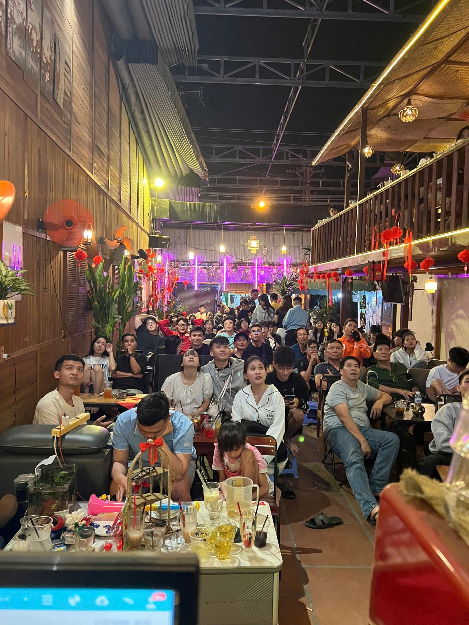 SANG NHƯỢNG QUÁN CAFE 198 PHẠM VĂN CHIÊU, P.8, GÒ VẤP, TPHCM – FULL THIẾT BỊ, VÀO LÀ KINH DOANH NGAY 15994539