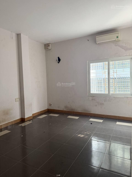 Chính chủ Bán nhà 3 Tầng - Đường Bàu Làng - Thanh Khê Đông - Đà Nẵng - Nhà Kiên Cố. 15994704