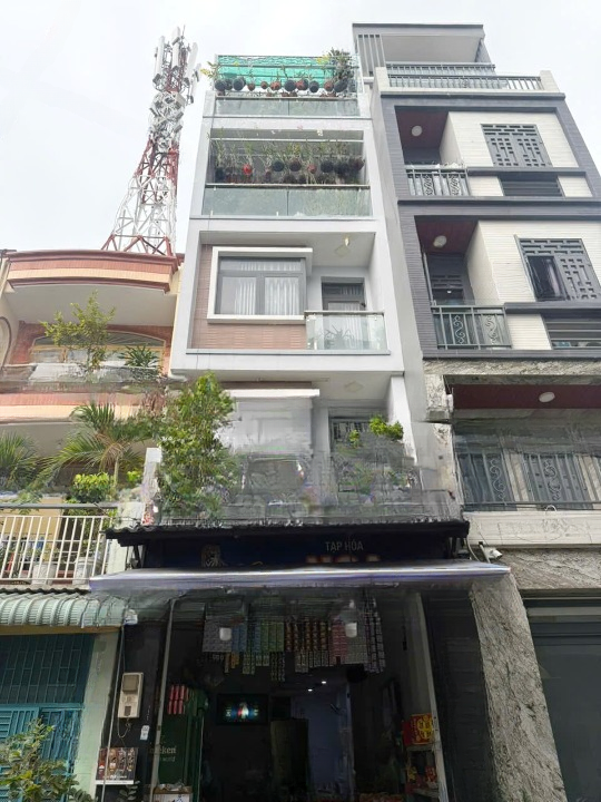 Nhà 5 tầng nở hậu đường nội bộ 8m Dương Bá Trạc P. Chánh Hưng. Giá 13,5 tỷ TL 15994723