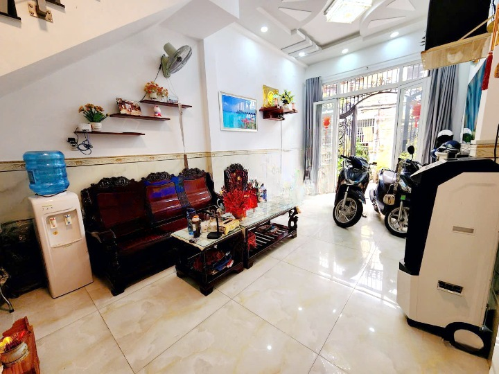 Nhà 2 lầu hẻm 141 Tám Danh P.Chánh Hưng P4Q8 15994801