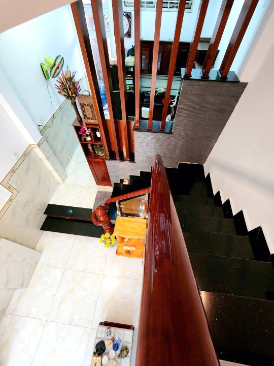 Nhà 2 lầu hẻm 141 Tám Danh P.Chánh Hưng P4Q8 15994807