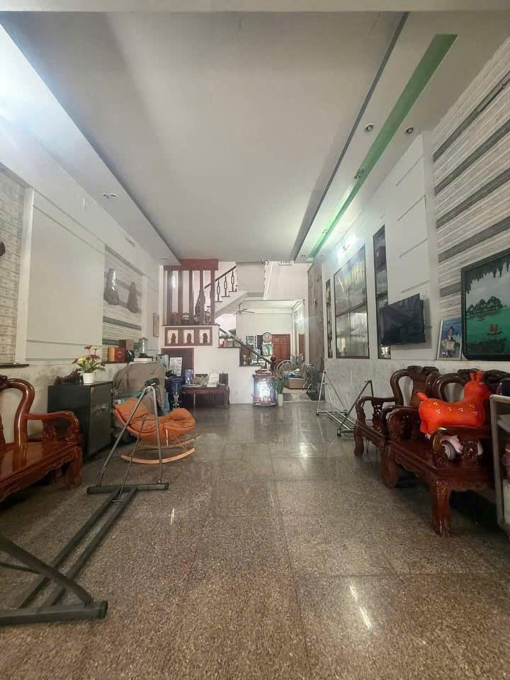 NHÀ 2 TẦNG VIP MẶT TIỀN PHAN VĂN HỚN – 5x32 – KINH DOANH ĐỈNH 15994855